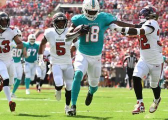 Can NFL players wear any number?