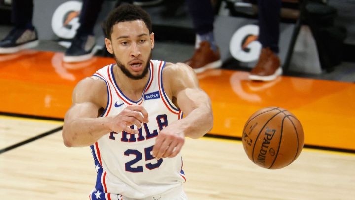 76ers' Ben Simmons fails to train after complaining of a 'tight back'