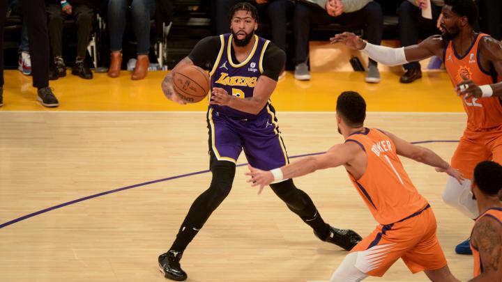 'It's over with' – Howard & Davis moving on from row in Lakers loss