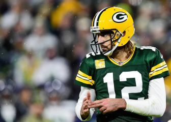 Is Aaron Rodgers married? Who is his wife?