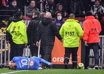 Lyon vs Marseille game suspended when Dimitri Payet hit by a bottle from the stands