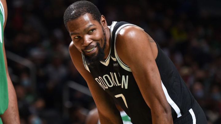 Where does Kevin Durant rank among NBA all-time scorers?