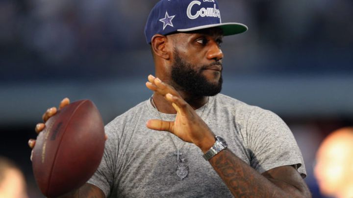 What American football team does LeBron James support?
