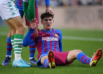 Gavi taken to hospital with concussion