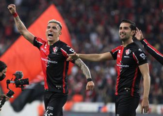 How do the Liga MX Apertura and Clausura work?