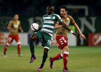 Coulibaly thanks Rodríguez for help after heart attack on pitch