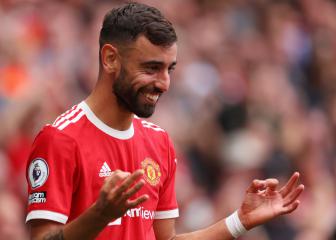 Bruno Fernandes signs long-term contract with United