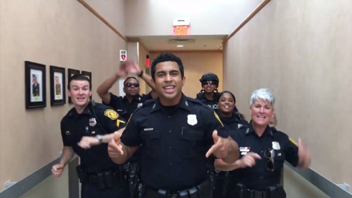 El video de los policías de Virginia que está dando la vuelta al mundo