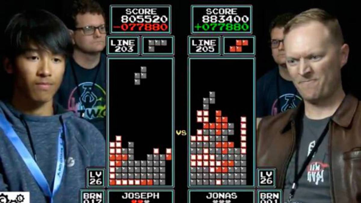 Joven de 16 años se vuelve el nuevo campeón de Tetris clásico Joven de 16 años se vuelve el nuevo campeón de Tetris clásico