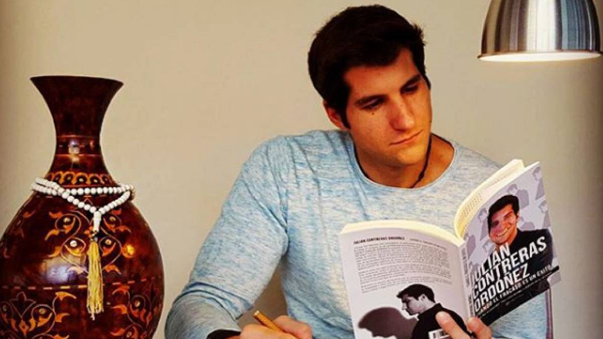 El instagram de Julián Contreras Jr. es la mejor cuenta de humor que existe (y sin pretenderlo)