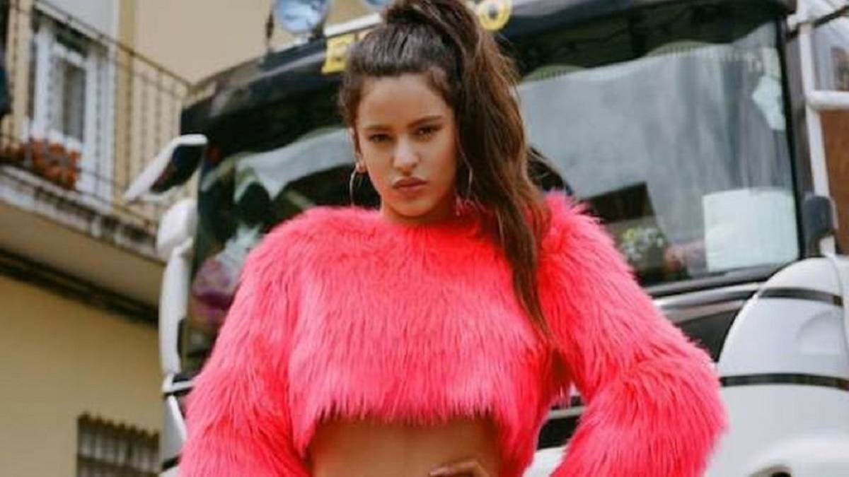 "Cómo ser gitana": el meme viral sobre Rosalía