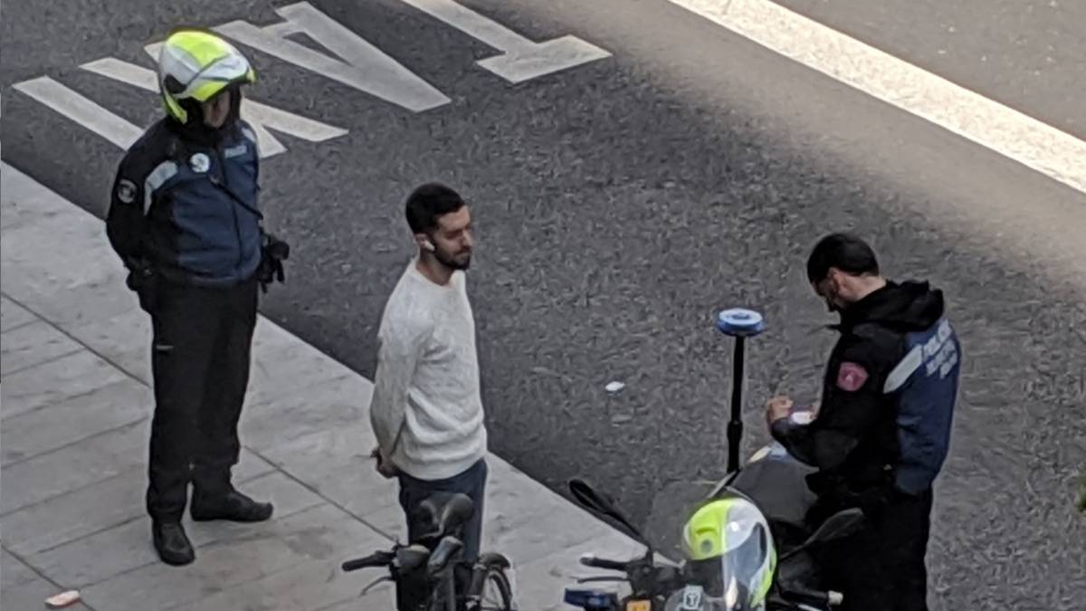 "Ya nunca podré ser ministro": la multa de la Policía a Broncano desata la 'commedia'