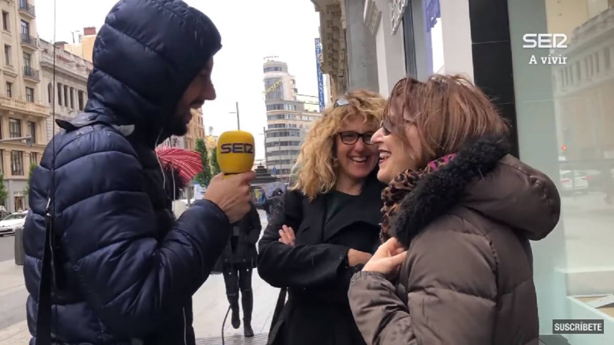 La cómica pregunta de Broncano a una mujer ciega fan de 'La Resistencia'
