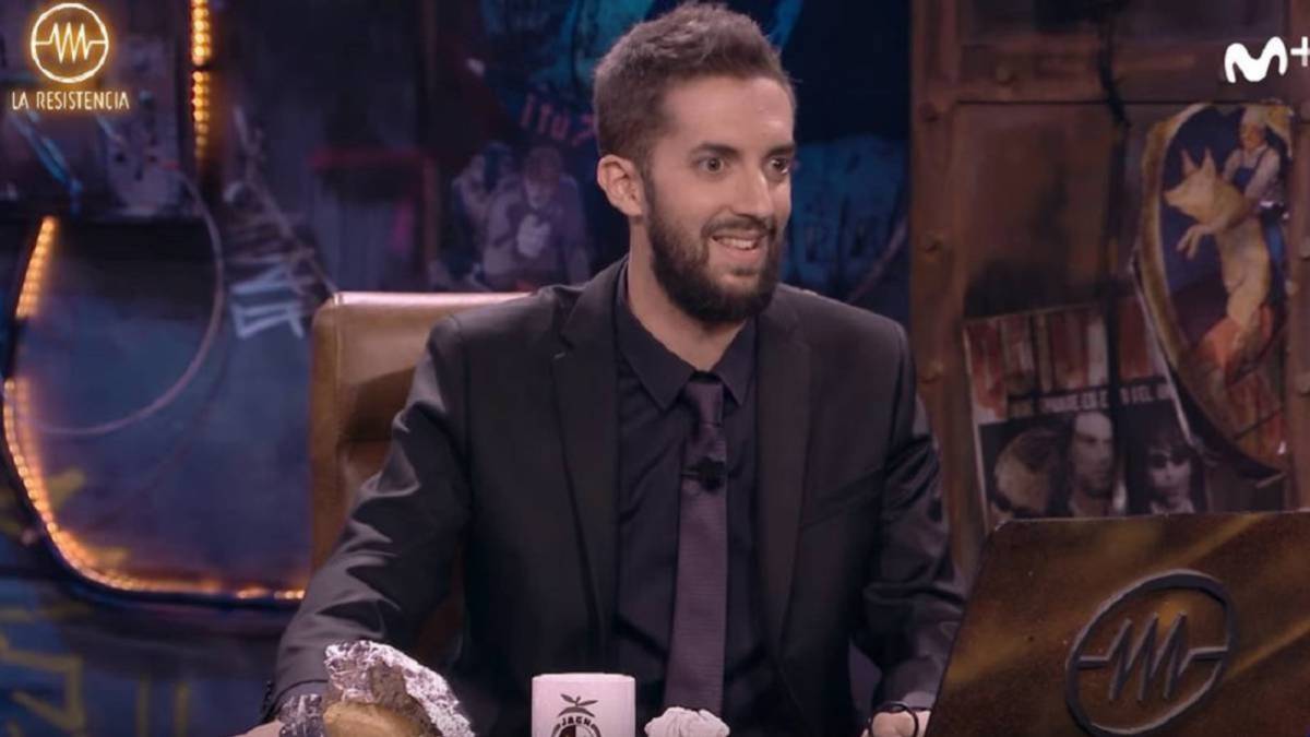 La genial respuesta de 'La Resistencia' a un tuit de Santiago Abascal