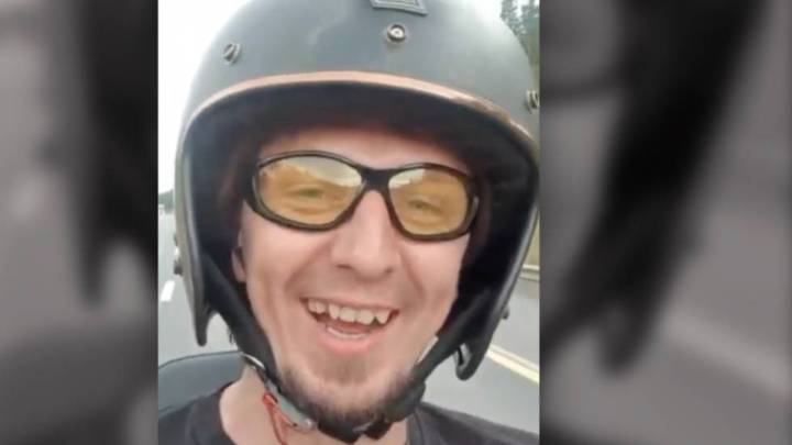 Muere un youtuber ruso tras grabarse conduciendo una moto con los pies