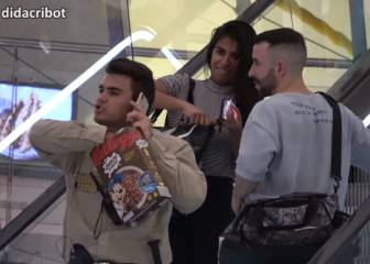 Cámara oculta: se disfraza de vigilante y hace preguntas incómodas al 'walkie-talkie'