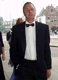 Cruyff: "Figo era el número uno y cobraba como si fuera el séptimo"