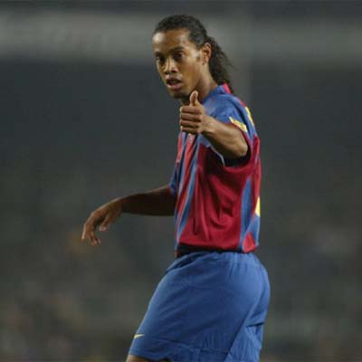 En Italia afirman que Abramovich quiere fichar a Ronaldinho
