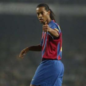 En Italia afirman que Abramovich quiere fichar a Ronaldinho En Italia afirman que Abramovich quiere fichar a Ronaldinho