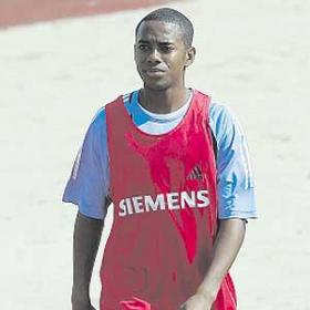Luxa quiere que Robinho coja al menos dos kilos Luxa quiere que Robinho coja al menos dos kilos