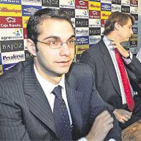 Víctor Orta: "La suerte nunca cae de nuestro lado" Víctor Orta: "La suerte nunca cae de nuestro lado"