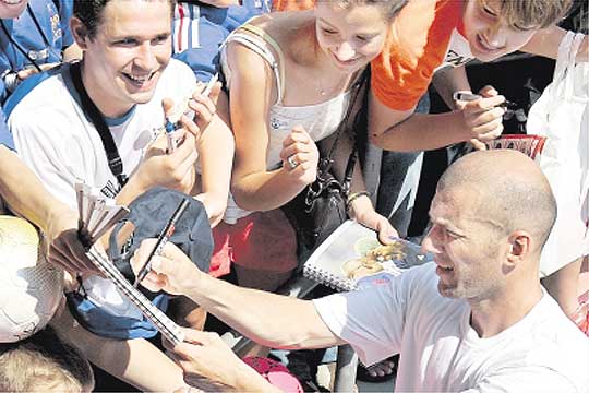 Domenech pacta con Zidane