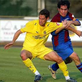 El Villarreal golea al Escala en su tercer partido de pretemporada El Villarreal golea al Escala en su tercer partido de pretemporada