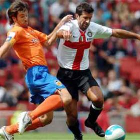 Valencia impuso su ritmo con fútbol y goles Valencia impuso su ritmo con fútbol y goles