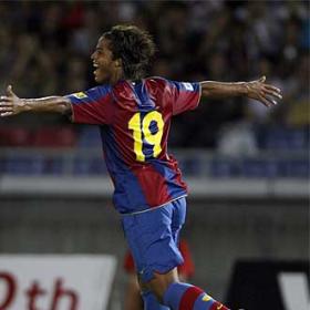 Dos Santos vuelve a dar la victoria al Barça Dos Santos vuelve a dar la victoria al Barça