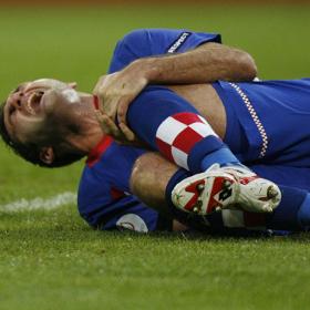 El defensa croata Dario Knezevic se pierde la Eurocopa por lesión El defensa croata Dario Knezevic se pierde la Eurocopa por lesión