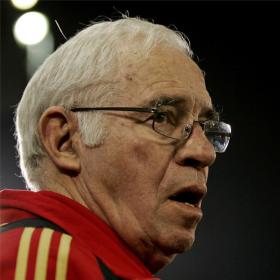 Aragonés: "No hay equipo en el mundo que toque con tanta precisión" Aragonés: "No hay equipo en el mundo que toque con tanta precisión"
