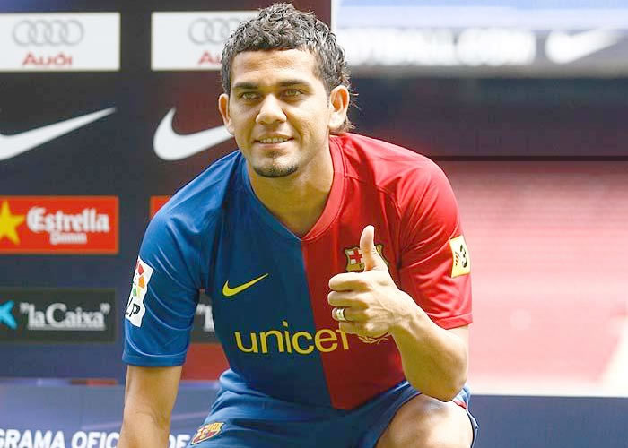 Alves: "No he venido al Barça por las estrellas"