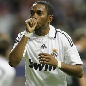 Robinho salva al Madrid de la derrota Robinho salva al Madrid de la derrota
