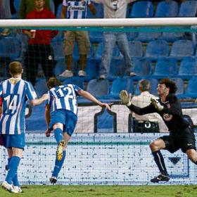 El Depor baila a una zaga caótica El Depor baila a una zaga caótica