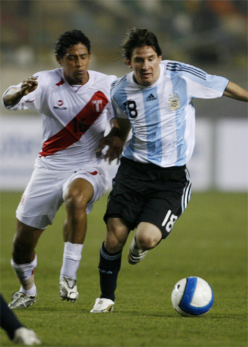 Messi cree que no habrá "ningún problema" con Maradona como seleccionador