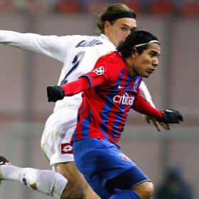 Fiscalía acusa al dueño del Steaua por amaño de un partido Fiscalía acusa al dueño del Steaua por amaño de un partido