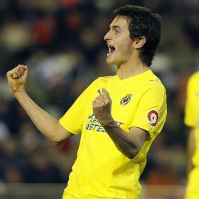 Javi Venta y Pires renuevan por una temporada Javi Venta y Pires renuevan por una temporada