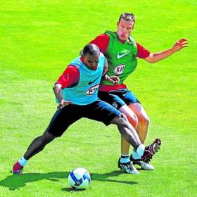 Sinama volvió con el grupo y estará ante el Valencia Sinama volvió con el grupo y estará ante el Valencia