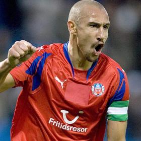 Una lesión derodilla adelanta la retirada de Henrik Larsson Una lesión derodilla adelanta la retirada de Henrik Larsson
