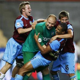 El Aston Villa se lleva la copa en la tanda de penaltis El Aston Villa se lleva la copa en la tanda de penaltis