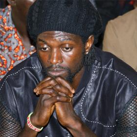 Adebayor, sobre la sanción a Togo: "La decisión es monstruosa" Adebayor, sobre la sanción a Togo: "La decisión es monstruosa"