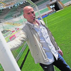 "Quedan seis partidos, pero sólo vale el próximo" "Quedan seis partidos, pero sólo vale el próximo"