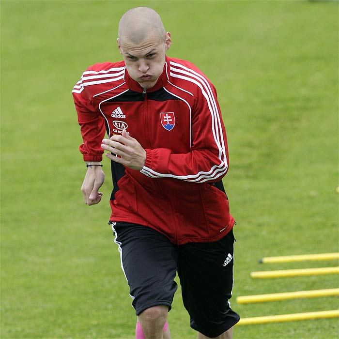 El Barcelona insiste en el traspaso de Martin Skrtel