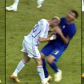 Italia conquista el Mundial tras un cabezazo de Zidane a Materazzi Italia conquista el Mundial tras un cabezazo de Zidane a Materazzi