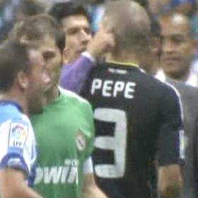 Luque le tiró de las orejas a Pepe Luque le tiró de las orejas a Pepe
