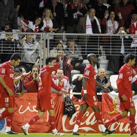 El Sevilla golea al Real Unión y sentencia El Sevilla golea al Real Unión y sentencia