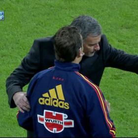 José Mourinho, expulsado por Paradas por protestar José Mourinho, expulsado por Paradas por protestar