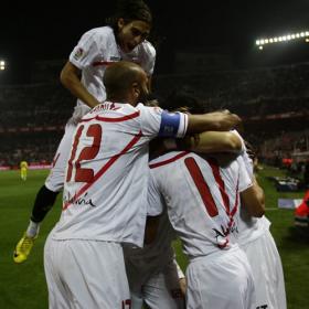 El Sevilla noquea al Villarreal y es el primer semifinalista El Sevilla noquea al Villarreal y es el primer semifinalista