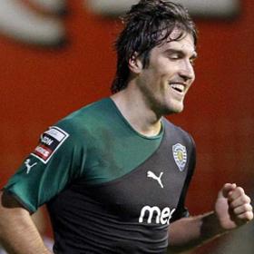 Zapater marca dos goles y da la victoria al Sporting Zapater marca dos goles y da la victoria al Sporting