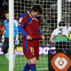 Amonestación y multa a Messi por el lema de la camiseta Amonestación y multa a Messi por el lema de la camiseta
